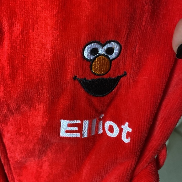 NWOT Elmo Robe w/ Elliot Embroidered name - Picture 2 of 5